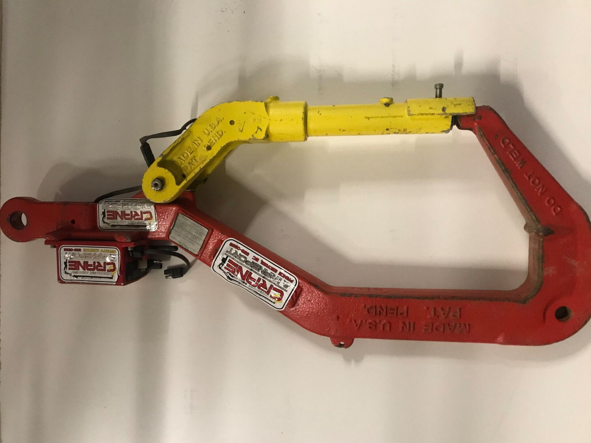 WCB approved truss lifting device